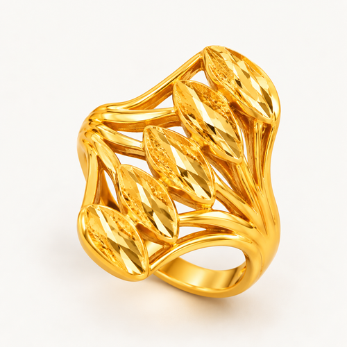 Women's Artificial Gold-Plated Fashion Ring – Elegant Statement Jewelry